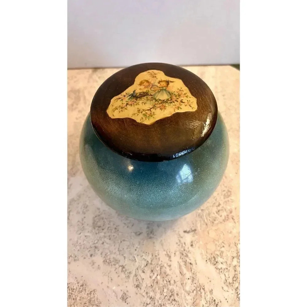 Vintage Sanibel Home Children Motif Home Green Ceramic Candle Jar Vase Decor